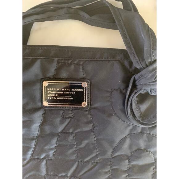 Marc Jacobs Laptop Carrying Case - Picture 4 of 10